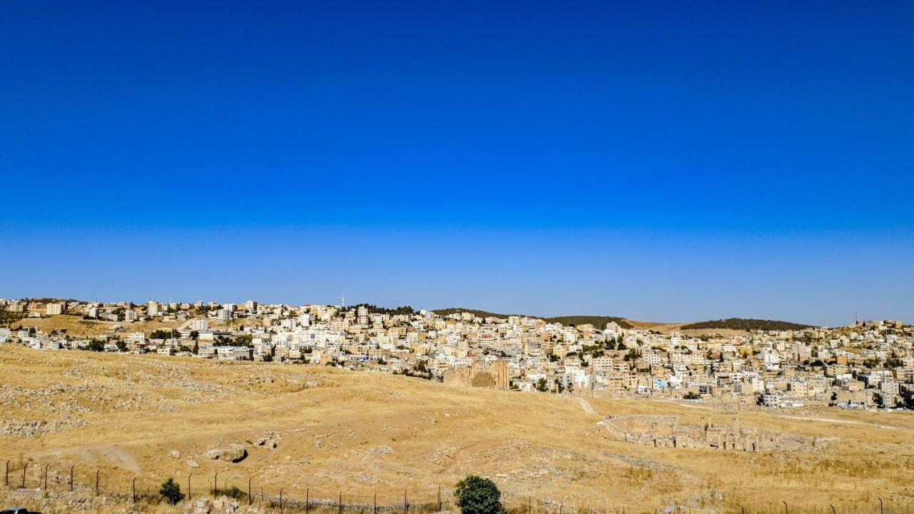 Full Panorama Jerash Bed & Breakfast จีราช ภายนอก รูปภาพ