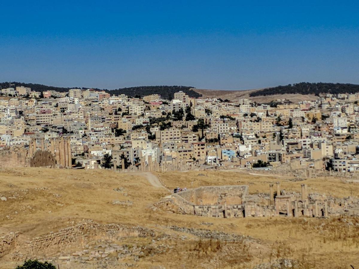 Full Panorama Jerash Bed & Breakfast จีราช ภายนอก รูปภาพ